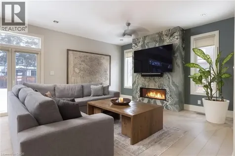 287 Macdonald Road Oakville ON L6J 2A6