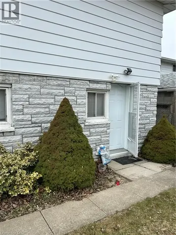34 Ranchdale Drive Hamilton ON L8V 2M1