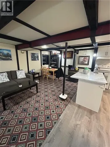 34 Ranchdale Drive Hamilton ON L8V 2M1