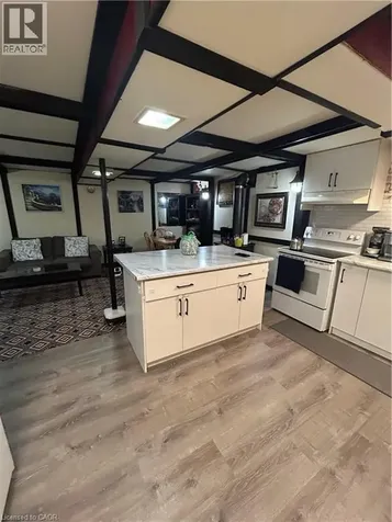 34 Ranchdale Drive Hamilton ON L8V 2M1