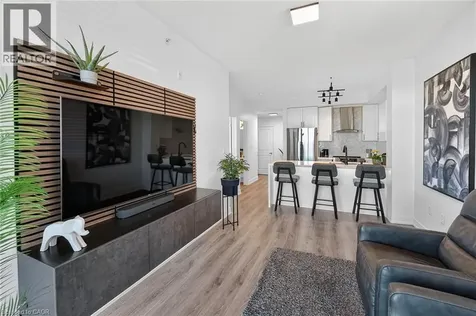 35 Southshore Crescent Stoney Creek ON L8E 0J2