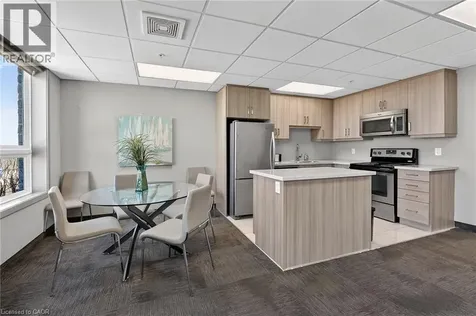 35 Southshore Crescent Stoney Creek ON L8E 0J2