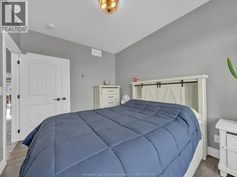 6 Summerville Avenue Leamington ON N8H 0C5
