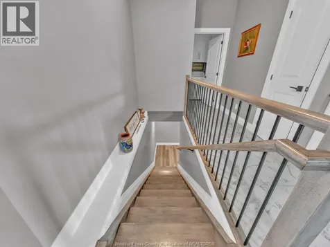 6 Summerville Avenue Leamington ON N8H 0C5
