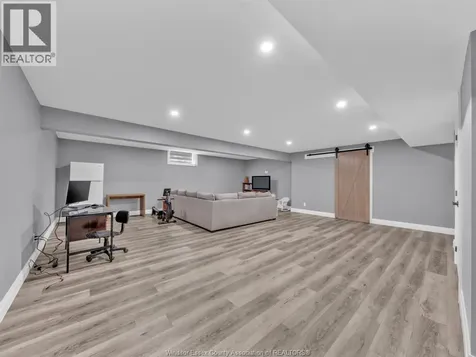 6 Summerville Avenue Leamington ON N8H 0C5
