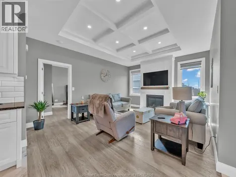 6 Summerville Avenue Leamington ON N8H 0C5