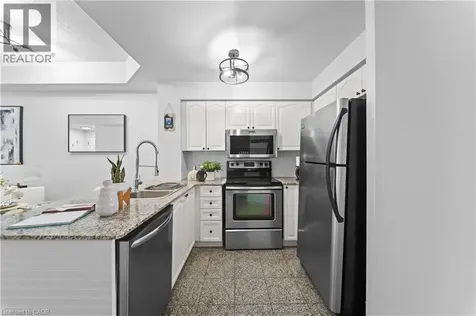 28 Stadium Road Toronto ON M5V 3P4