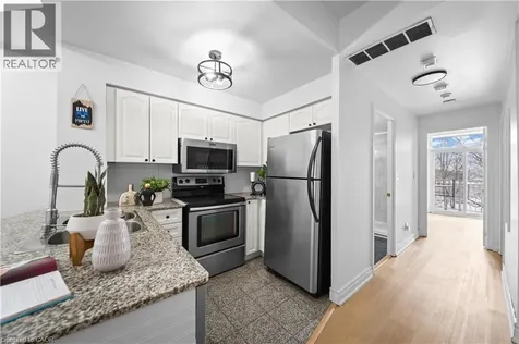 28 Stadium Road Toronto ON M5V 3P4