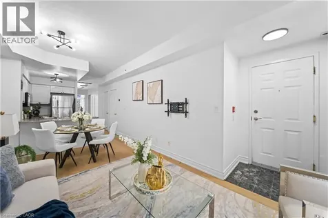 28 Stadium Road Toronto ON M5V 3P4