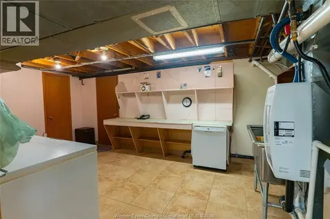 408 Mersea Road 3 Leamington ON N8H 3V5
