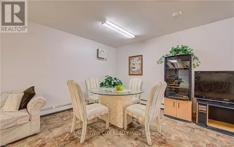 793 Colborne Street Brantford ON N3S 7J3