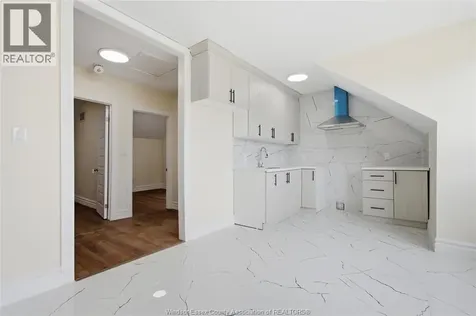 435 Caron Avenue Windsor ON N8A 5B3