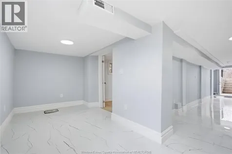 435 Caron Avenue Windsor ON N8A 5B3