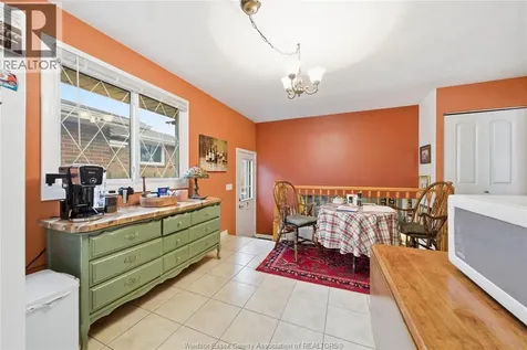 10682 Keating Crescent Windsor ON N8R 1T5