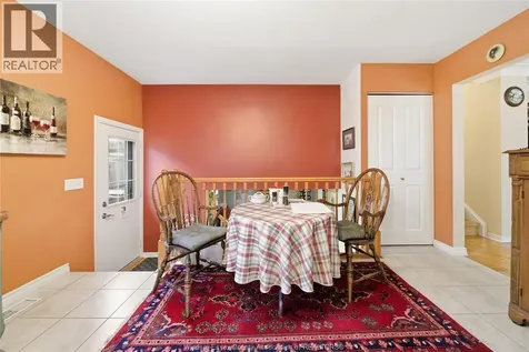 10682 Keating Crescent Windsor ON N8R 1T5