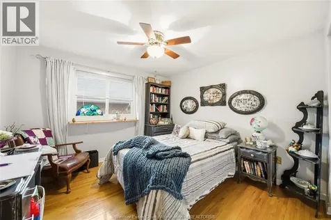 10682 Keating Crescent Windsor ON N8R 1T5