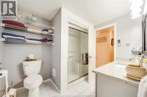 10682 Keating Crescent Windsor ON N8R 1T5