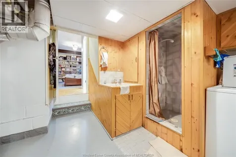 10682 Keating Crescent Windsor ON N8R 1T5