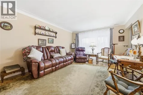 10682 Keating Crescent Windsor ON N8R 1T5