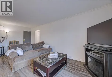 793 Colborne Street Brantford ON N3S 7J3