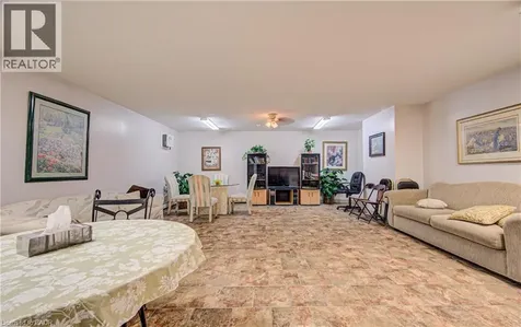 793 Colborne Street Brantford ON N3S 7J3