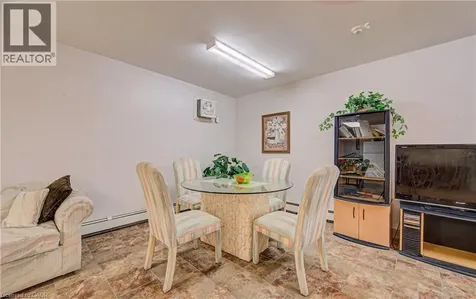 793 Colborne Street Brantford ON N3S 7J3