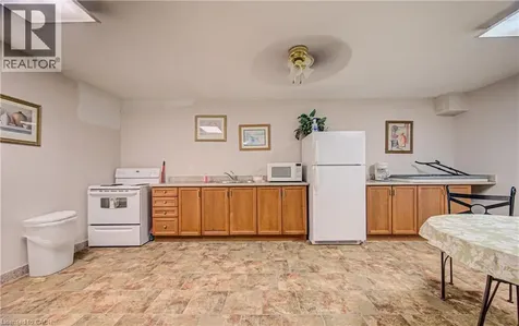 793 Colborne Street Brantford ON N3S 7J3