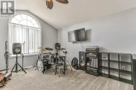 24 Linwood Drive Thames Centre ON N0L 1G1