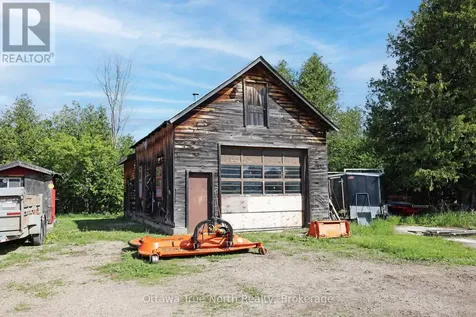 3376 Burnstown Road Horton ON K7V 3Z9