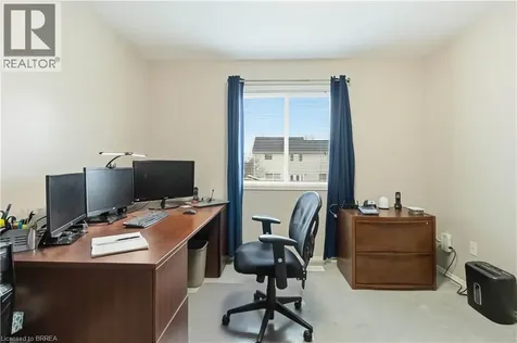 156 Osborn Avenue Brantford ON N3T 6S7