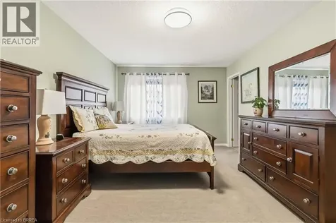 156 Osborn Avenue Brantford ON N3T 6S7