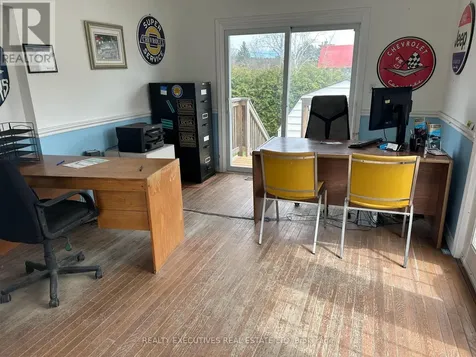 23 Whelan Street Westport ON K0G 1X0