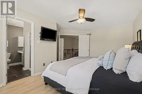 52 Blackdome Crescent Ottawa ON K2T 1A9