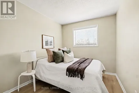 52 Blackdome Crescent Ottawa ON K2T 1A9