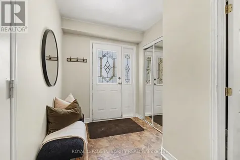 52 Blackdome Crescent Ottawa ON K2T 1A9