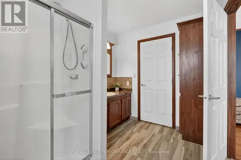 8250 County Road 17 Road Clarence-rockland ON K4K 1K7