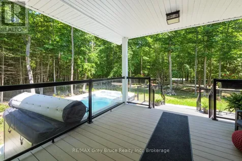 110 Maple Golf Crescent Northern Bruce Peninsula ON N0H 2R0