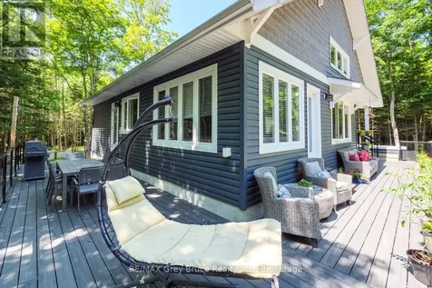 110 Maple Golf Crescent Northern Bruce Peninsula ON N0H 2R0