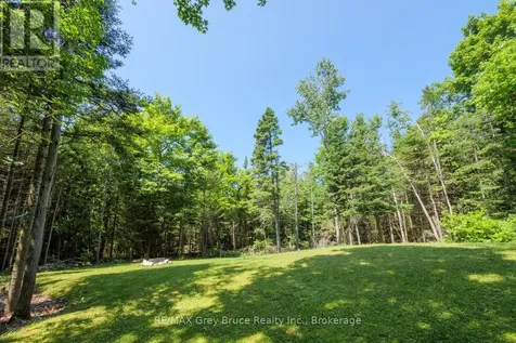 110 Maple Golf Crescent Northern Bruce Peninsula ON N0H 2R0