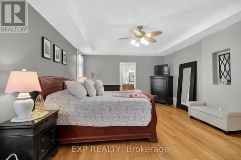6715 Suncrest Drive Ottawa ON K4P 0B3