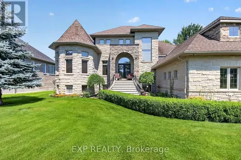 6715 Suncrest Drive Ottawa ON K4P 0B3