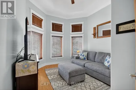 6715 Suncrest Drive Ottawa ON K4P 0B3