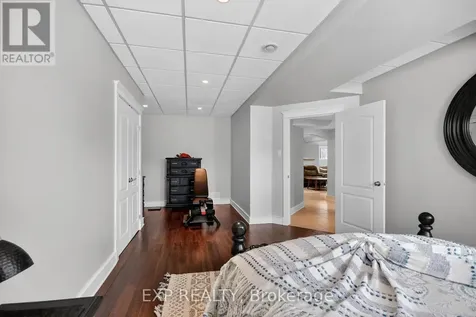 6715 Suncrest Drive Ottawa ON K4P 0B3
