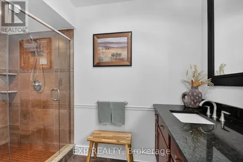 6715 Suncrest Drive Ottawa ON K4P 0B3