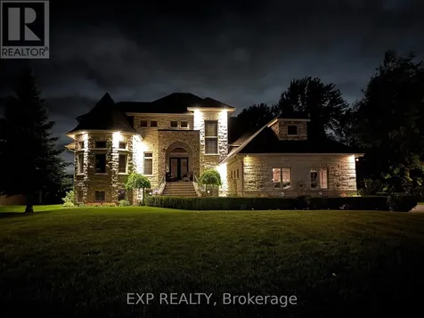 6715 Suncrest Drive Ottawa ON K4P 0B3