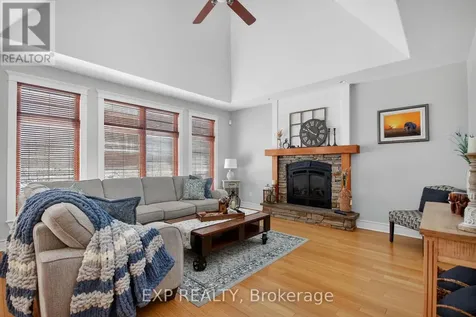 6715 Suncrest Drive Ottawa ON K4P 0B3