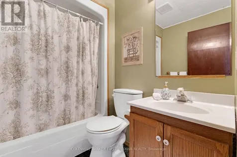 214 Parsons Way Lanark Highlands ON K0G 1K0