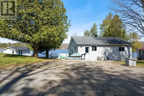 214 Parsons Way Lanark Highlands ON K0G 1K0