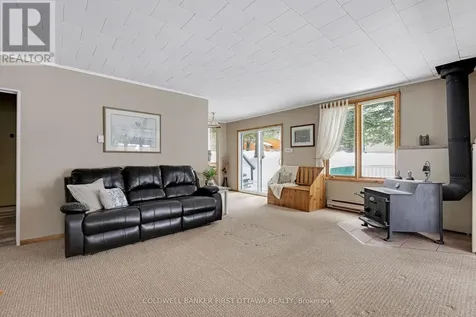 214 Parsons Way Lanark Highlands ON K0G 1K0