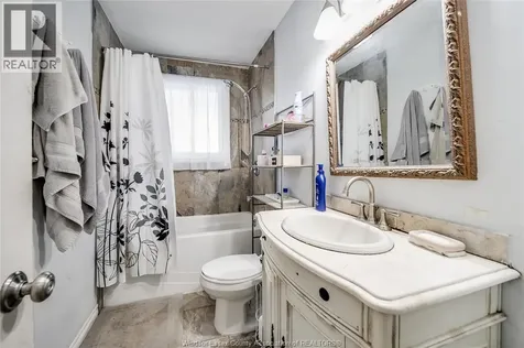 2340 George Avenue Windsor ON N8W 4M4